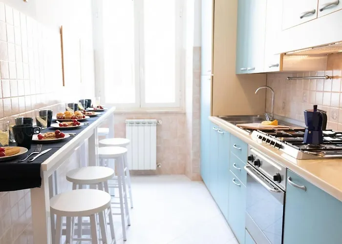 The Rent - Lovely Two-bedroom Near Termini Station